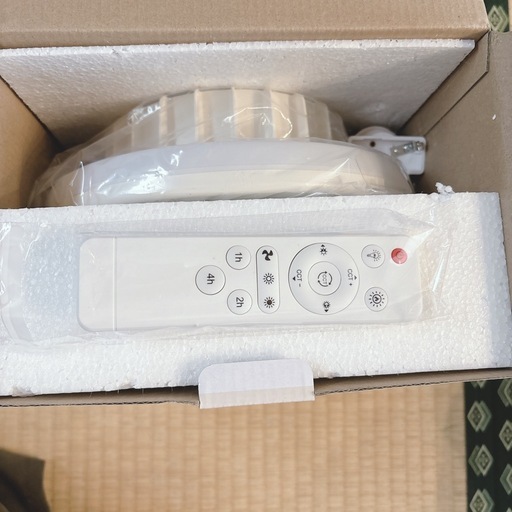 電気ファンヒーター led ライト 天井 大風量 速暖 小型 6-8畳用