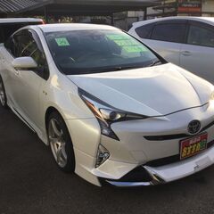 プリウスSセーフティープラス１２６万円!!車検も８年6月まで付いてます。の画像