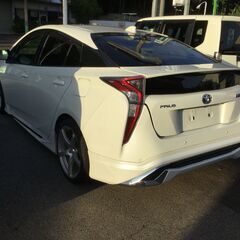 プリウスSセーフティープラス１２６万円!!車検も８年6月まで付いてます。の画像