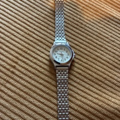 AXISレディース腕時計中古の画像
