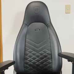 【極美品】noblechairs ICON ノーブルチェアーズ アイコン ゲーミングチェア ブラック＋メモリーフォーム クッションセットAMGの画像