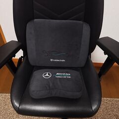 【極美品】noblechairs ICON ノーブルチェアーズ アイコン ゲーミングチェア ブラック＋メモリーフォーム クッションセットAMGの画像