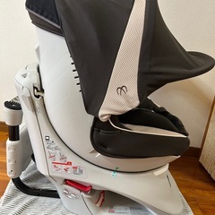 【取引中】チャイルドシート　エールべべ　クルットの画像