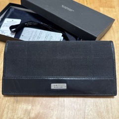 バーバリー長財布　Burberry black labelの画像