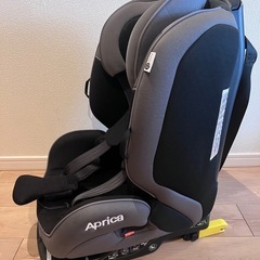 【値下げ❗️】Aprica チャイルドシート ISOFIX ブラック/グレーの画像