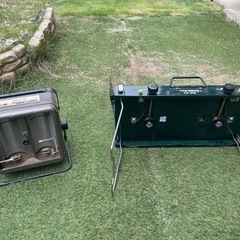 イワタニカセットガスツインバーナー&ユニフレームカセットガスストーブの画像