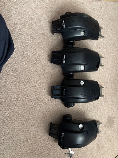 テルッツォ　TERZO エアローバー用　ルーフベースとホルダー