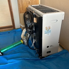 ☆2023年製トヨトミFF式ストーブ 分解掃除済みの画像