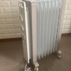 デロンギ　オイルヒーター　RHJ21F0812  2025年購入
