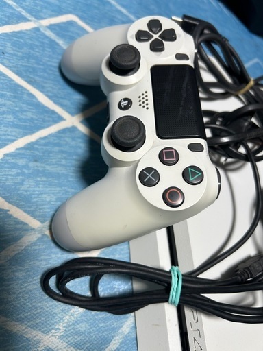 プレイステーション4本体、イヤホン