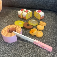 マザーガーデン　木のおもちゃ　野いちごティータイムセット➕焼菓子セットの画像