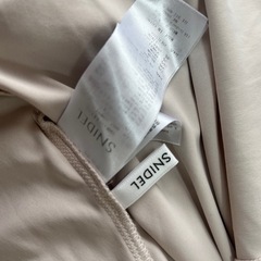 snidel ウエストリブフレアスリーブプリーツワンピースの画像