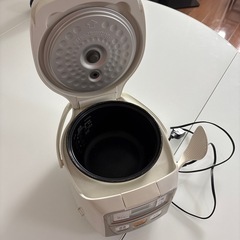 炊飯器3号炊きの画像