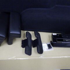ハイエース　スーパーＧＬ用　内装パーツ一式　シートカバー、トリムカバー他の画像