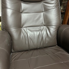 椅子　オットマン付きの画像