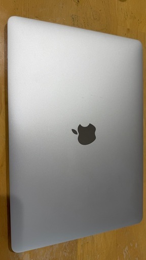 【美品】MacBook Air 2020 13インチ 充放電54回 ケース・フィルム付