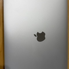 【美品】MacBook Air 2020 13インチ 充放電54回 ケース・フィルム付の画像