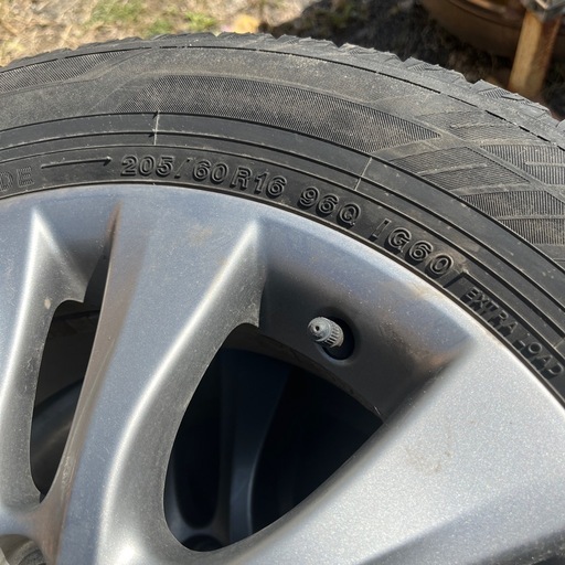 205/60r16.スタッドレスタイヤ