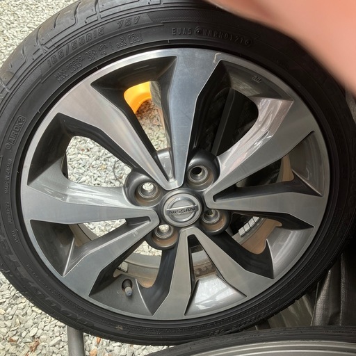 (値下げ)ニッサン　DAYSルークス用　タイヤ