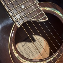 中古エレアコギター【YAMAHA APX-26D】の画像