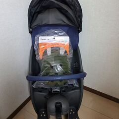 新車外し　オマケつき　パナソニック　ギュットクルーム　チャイルドシート後ろ用の画像