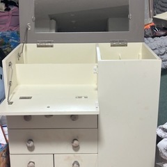 コスメワゴンの画像
