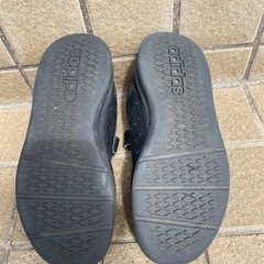 お取引中　子供靴　adidas 21.5cm マジック　差し上げますの画像