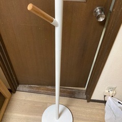 ハンガーラックの画像