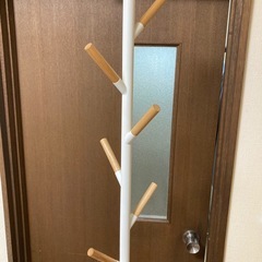 ハンガーラックの画像