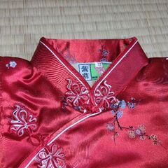 中国土産 チャイナドレス 赤 花柄 シノワズリの画像