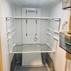 【美品】冷蔵庫（東芝 GR-V15BS）の画像