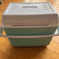 クーラーボックス小さめ　9.5L  　Rubbermaid 　　の画像