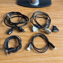 DELL モニター 24インチ ケーブル付の画像