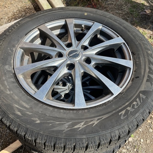 215/60r16スタッドレス