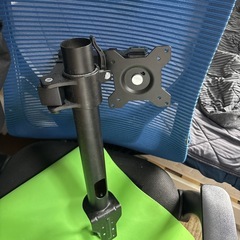 ゲーミングモニターえ液晶割れ モニターアーム付の画像