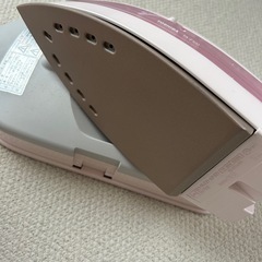 TOSHIBA コードレスアイロンの画像
