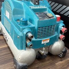 【ジャンク品】マキタ Makita AC461XS エアコンプレッサ 高圧/常圧 ※再起動時うまくエアが溜まりません【ハンズクラフト佐賀】【中古】の画像