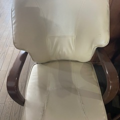 ダイニングチェア　回転タイプの画像