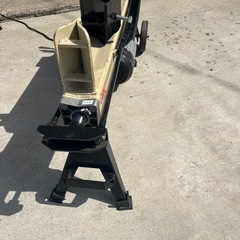 電動薪割り機　8tの画像