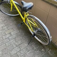 リサイクルショップどりーむ荒田店　No507 自転車　シティサイクル　２７インチ　ネオンイエロー　ギア切り替え６段変速　ライト付き　状態良好♪　蛍光カラーで夜道も目立ちます♪の画像