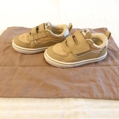 【NIKE】14cm ベージュ　スニーカー　1000円の画像