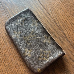 ヴィトンのキーケースの画像