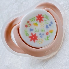 おしゃぶり　おしゃぶりホルダー　の画像