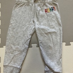 80サイズくらい　長ズボン　半ズボン　セットの画像