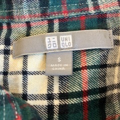 K2509-336  UNIQLO ネルシャツ タータンチェック グリーン Sサイズ 毛玉汚れ有りの画像