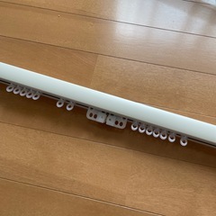 【穴あけ不要】 つっぱり式カーテンレールの画像