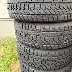 スタッドレスタイヤ 195/55R157の画像