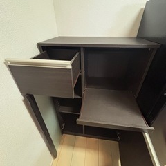 食器棚・美品の画像