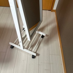鏡の画像