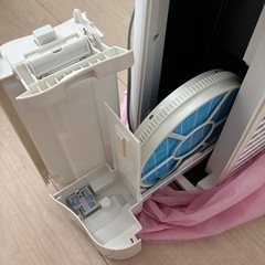 未使用フィルター付き　空気清浄加湿器の画像